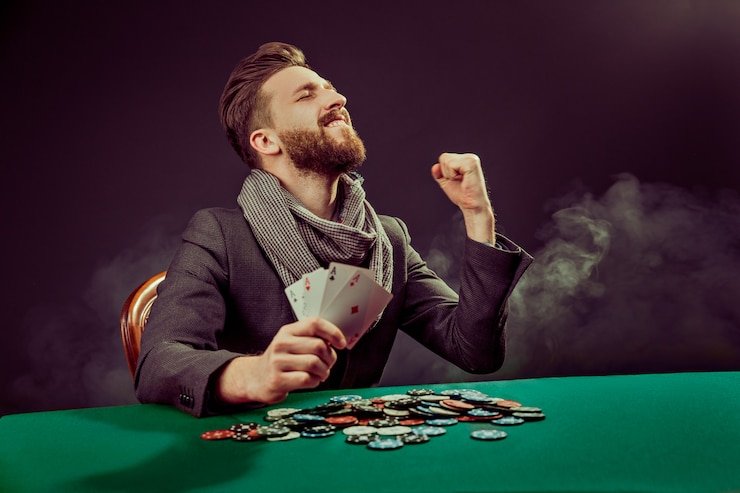 Dashboard Program Loyalitas wwbola menampilkan tingkat keanggotaan dan progress ke tingkat berikutnya